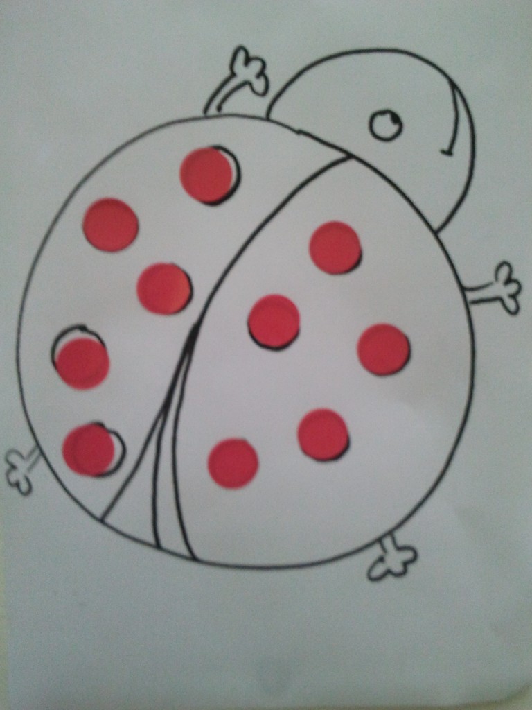 dessin de coccinelle et gommettes