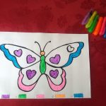 Coloriage papillon avec les lettres (Dès 3 ans et demi)