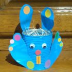Panier de pâques en forme de lapin rigolo