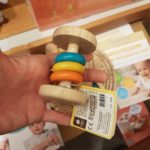 Hochet bébé Montessori en bois 3 anneaux Plan toys