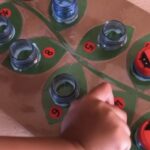 Activité printannière de motricité fine pour les enfants